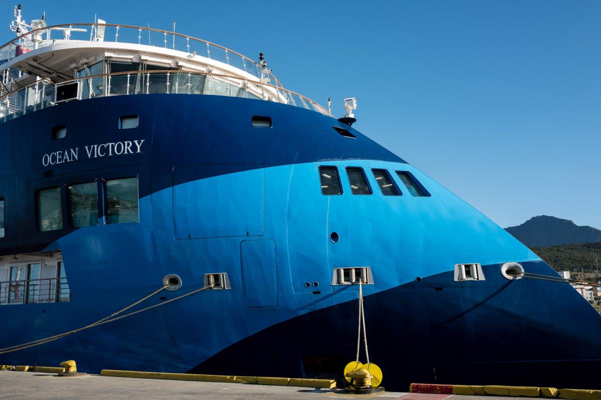 Uno de los barcos de Alma Cruceros