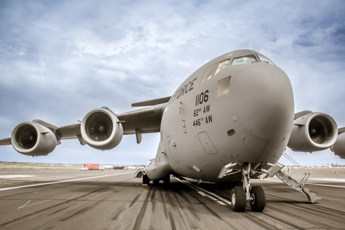 Avión C-17 Globemaster III del Ejército del Aire de los Estados Unidos