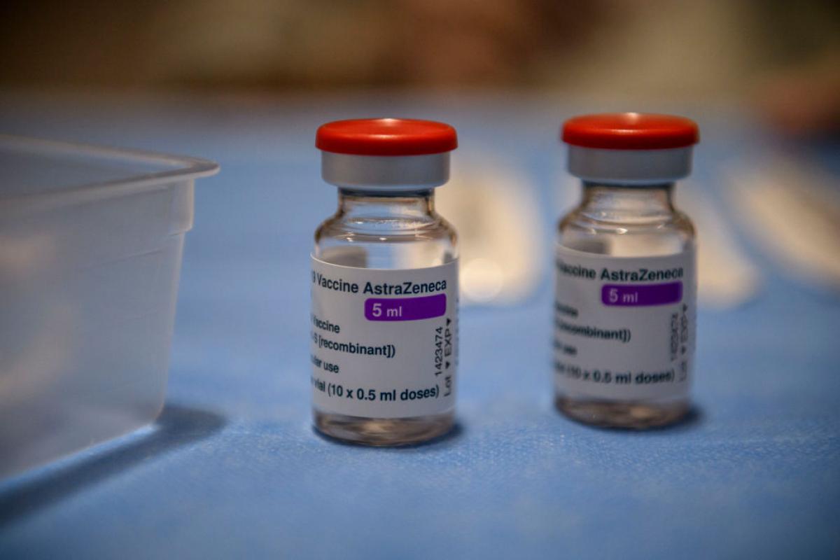 Viales de la vacuna de AstraZeneca contra el coronavirus