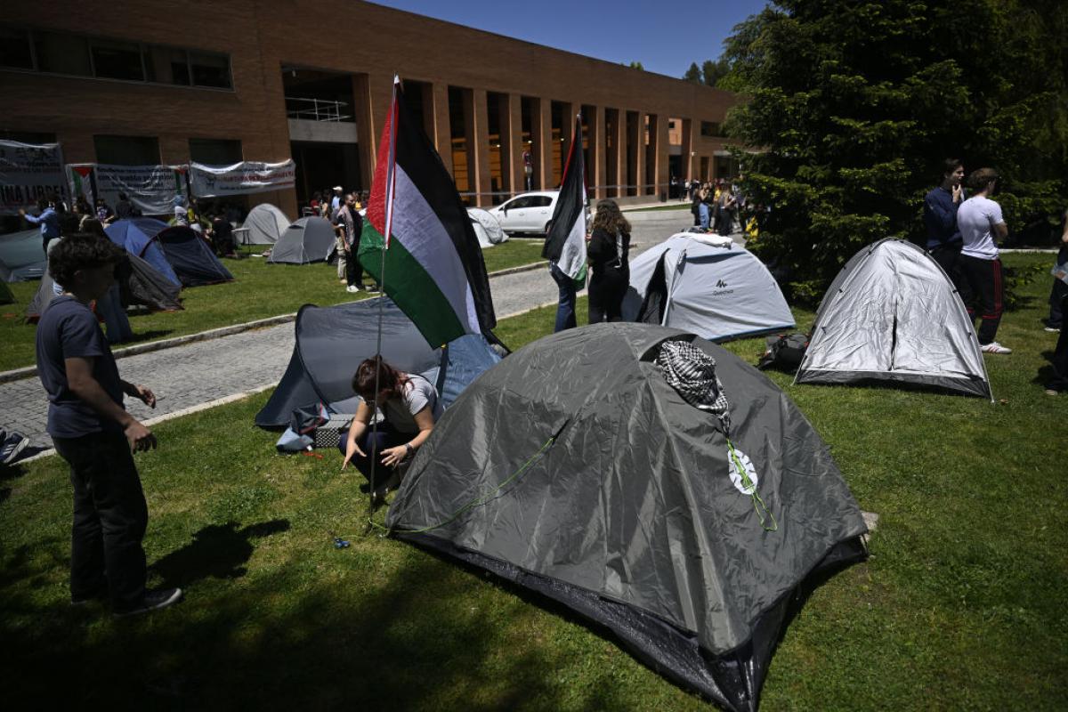 Estudiantes a favor de Palestina concentrados en la Universidad Complutense