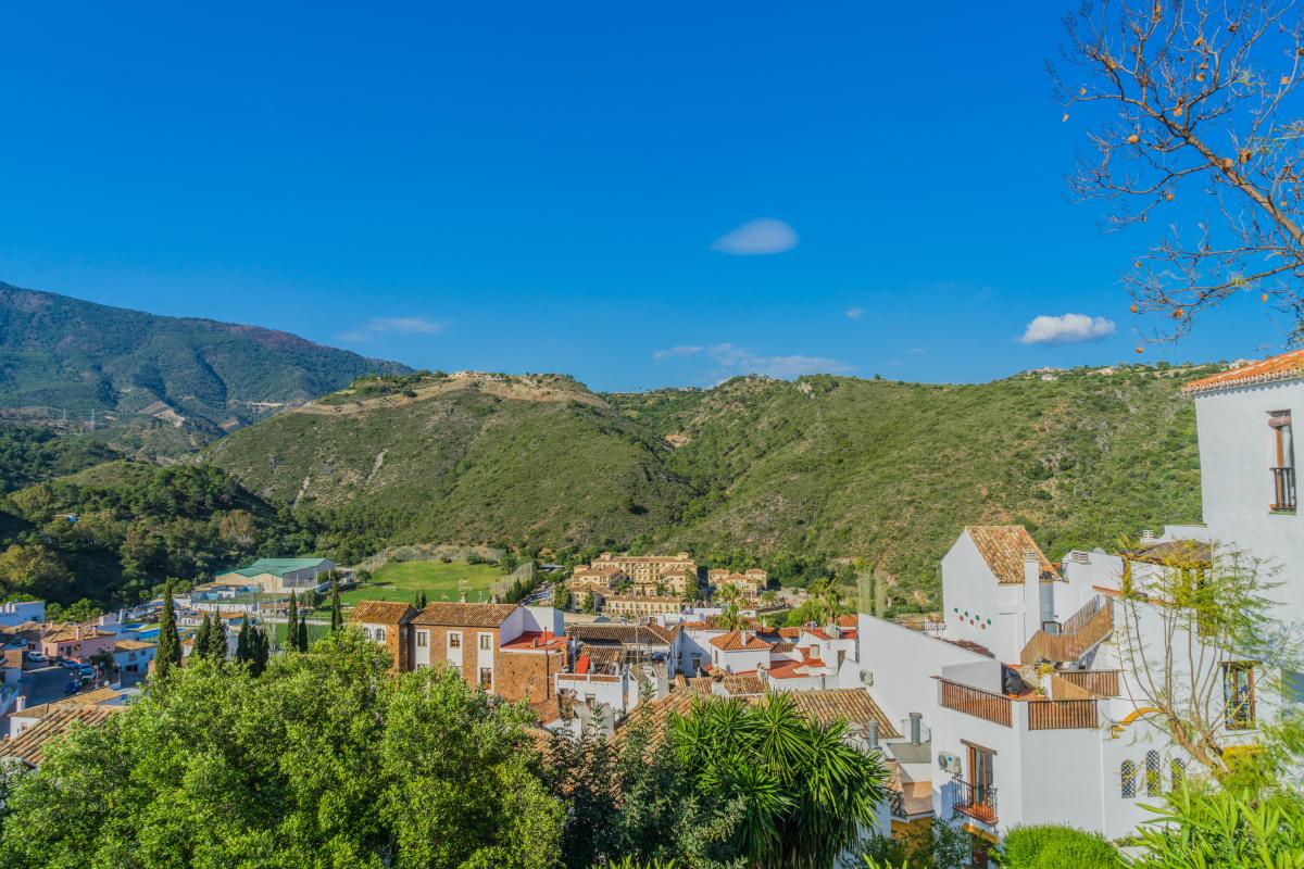Vista de Benahavís (Málaga).