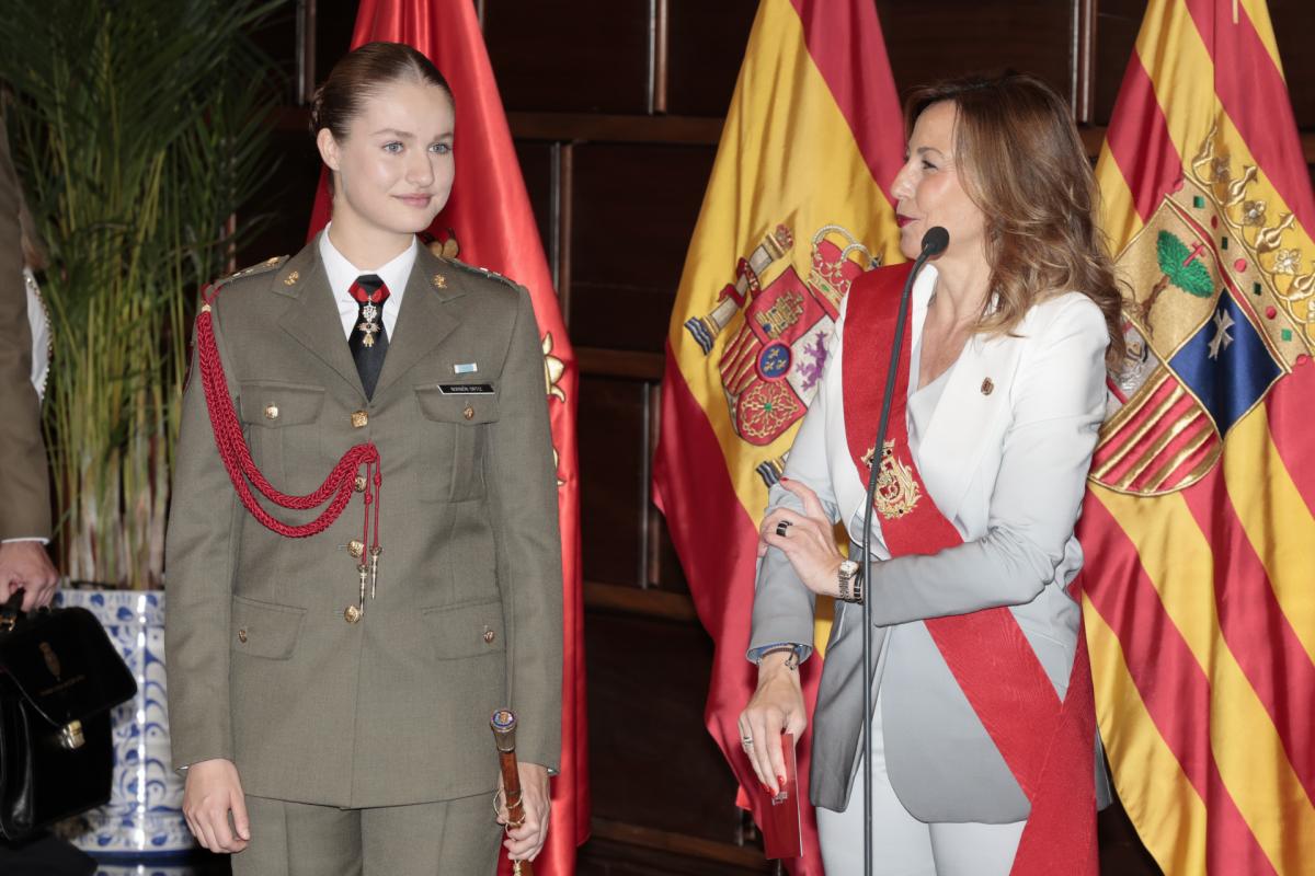 La princesa de Asturias y la alcaldesa de Zaragoza Natalia Chueca.
