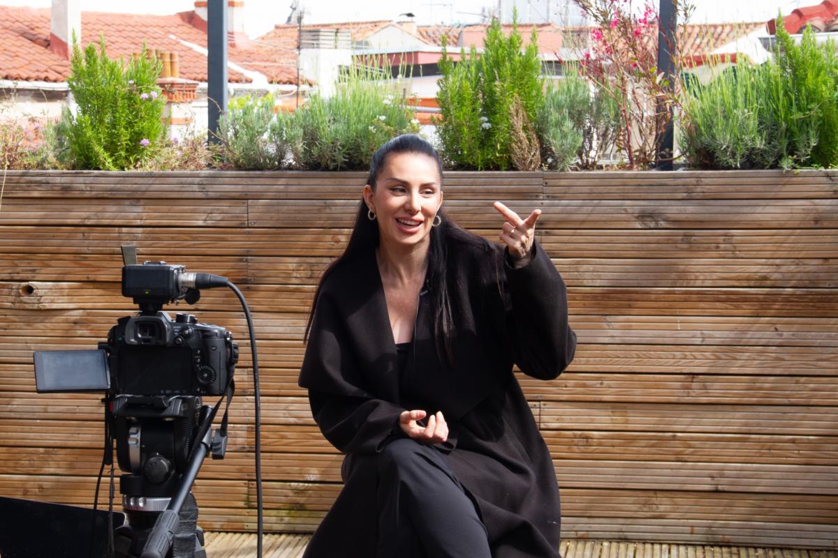 Mala Rodríguez en un momento de la entrevista con El HuffPost.