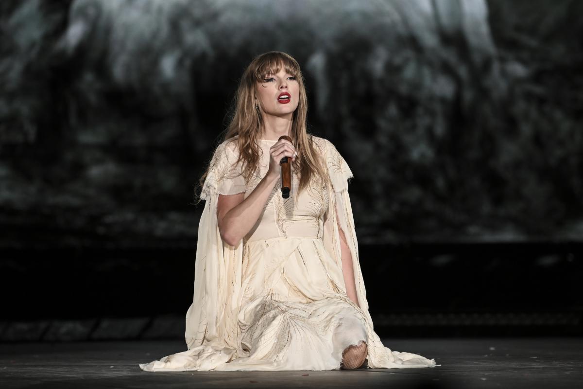 Taylor Swift en el Estadio da Luz en Lisboa, Portugal, con su The Eras Tour.