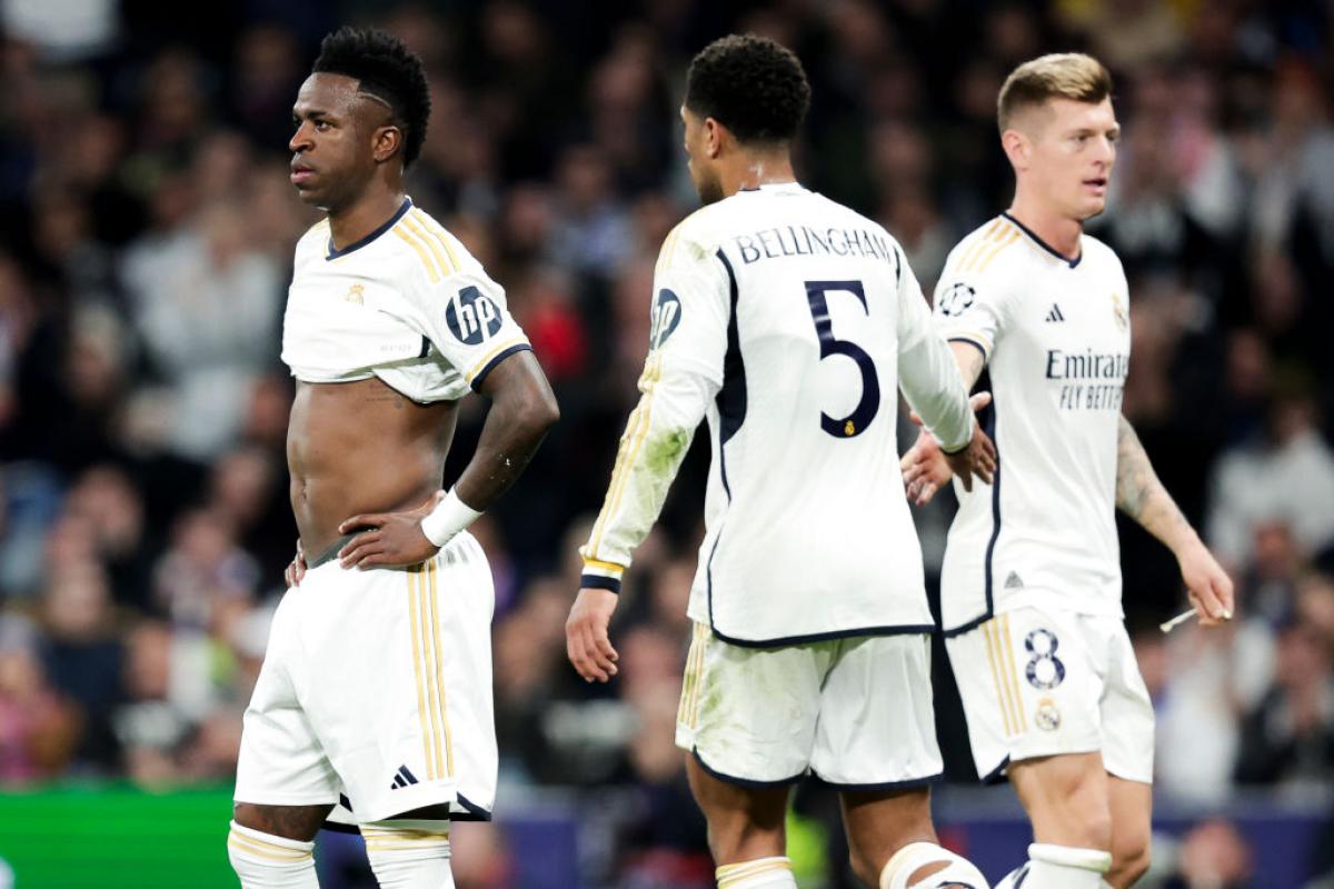 Vinicius, Bellingham (centro) y Kroos