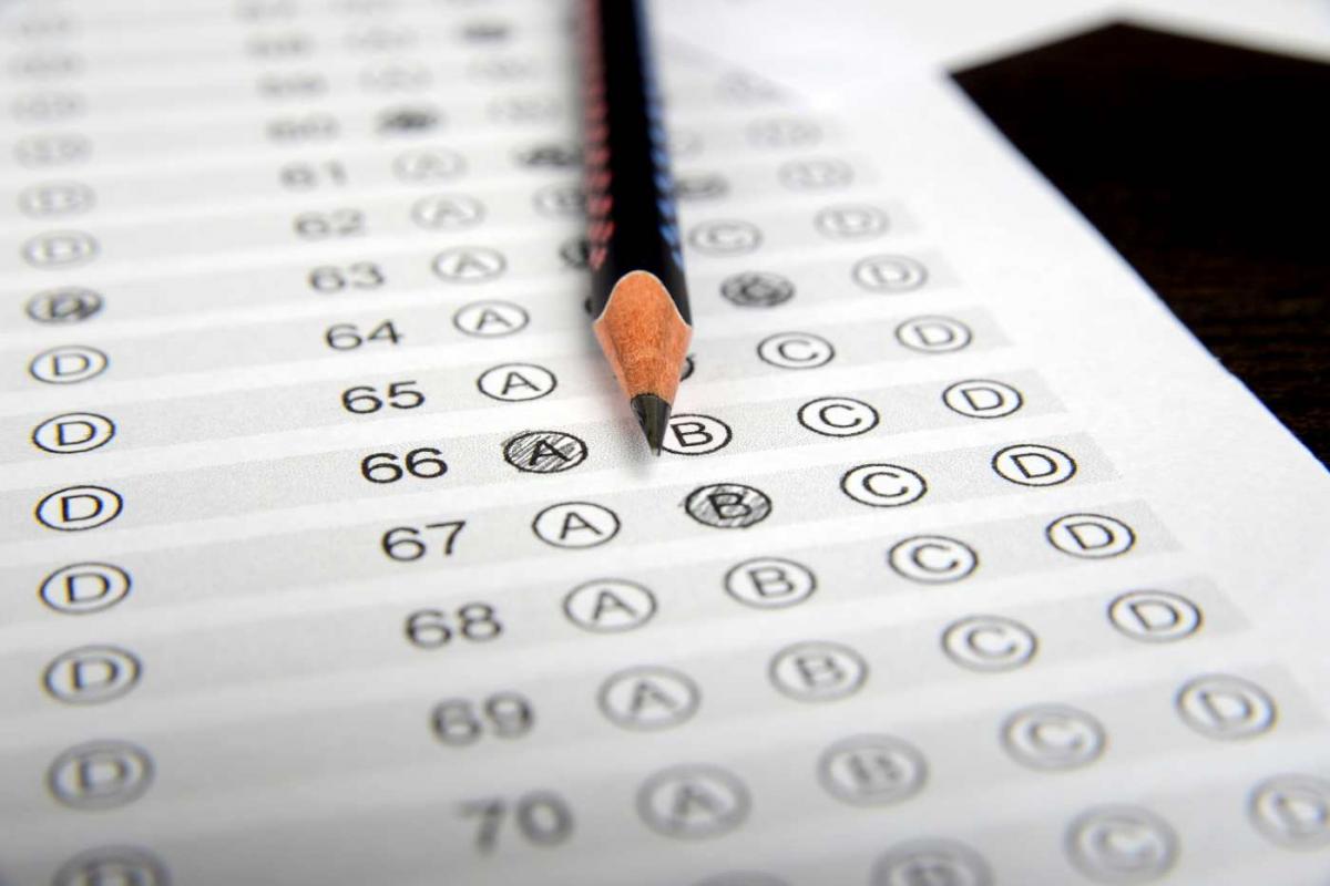 Corrección de exámenes