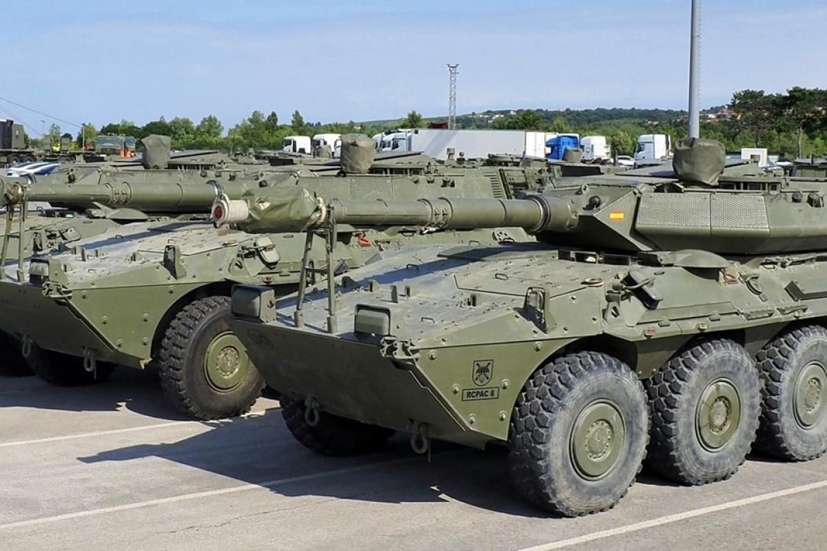 Vehículo de Reconocimiento y Combate de Caballería (VRCC) Centauro.