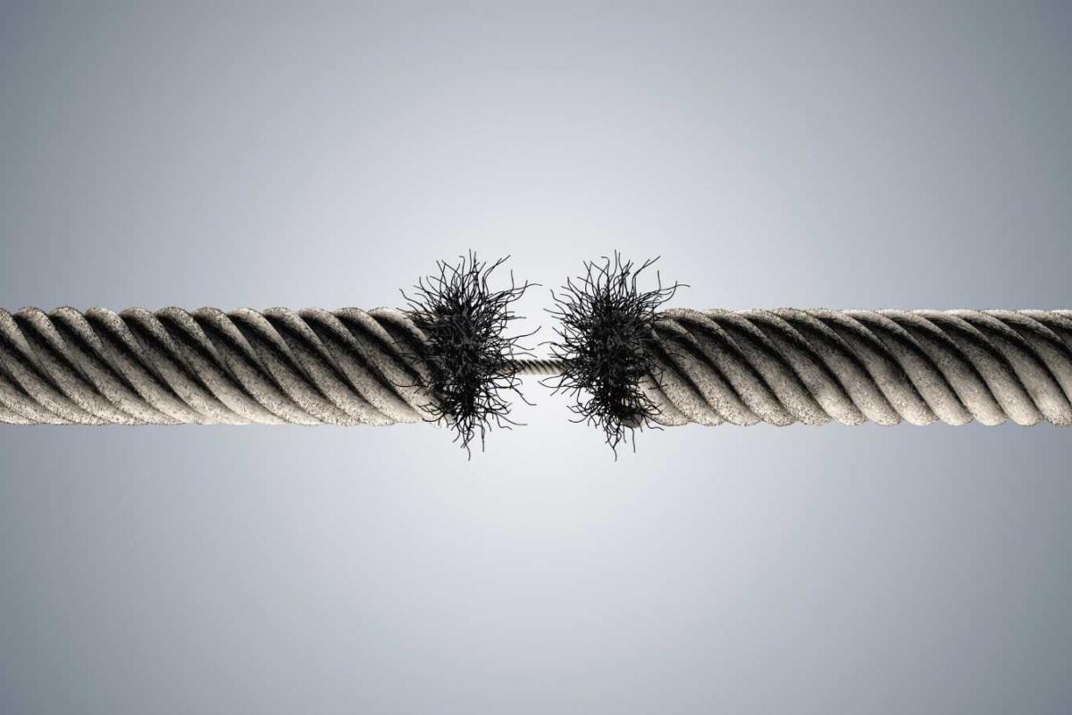 Cuerda a punto de romperse