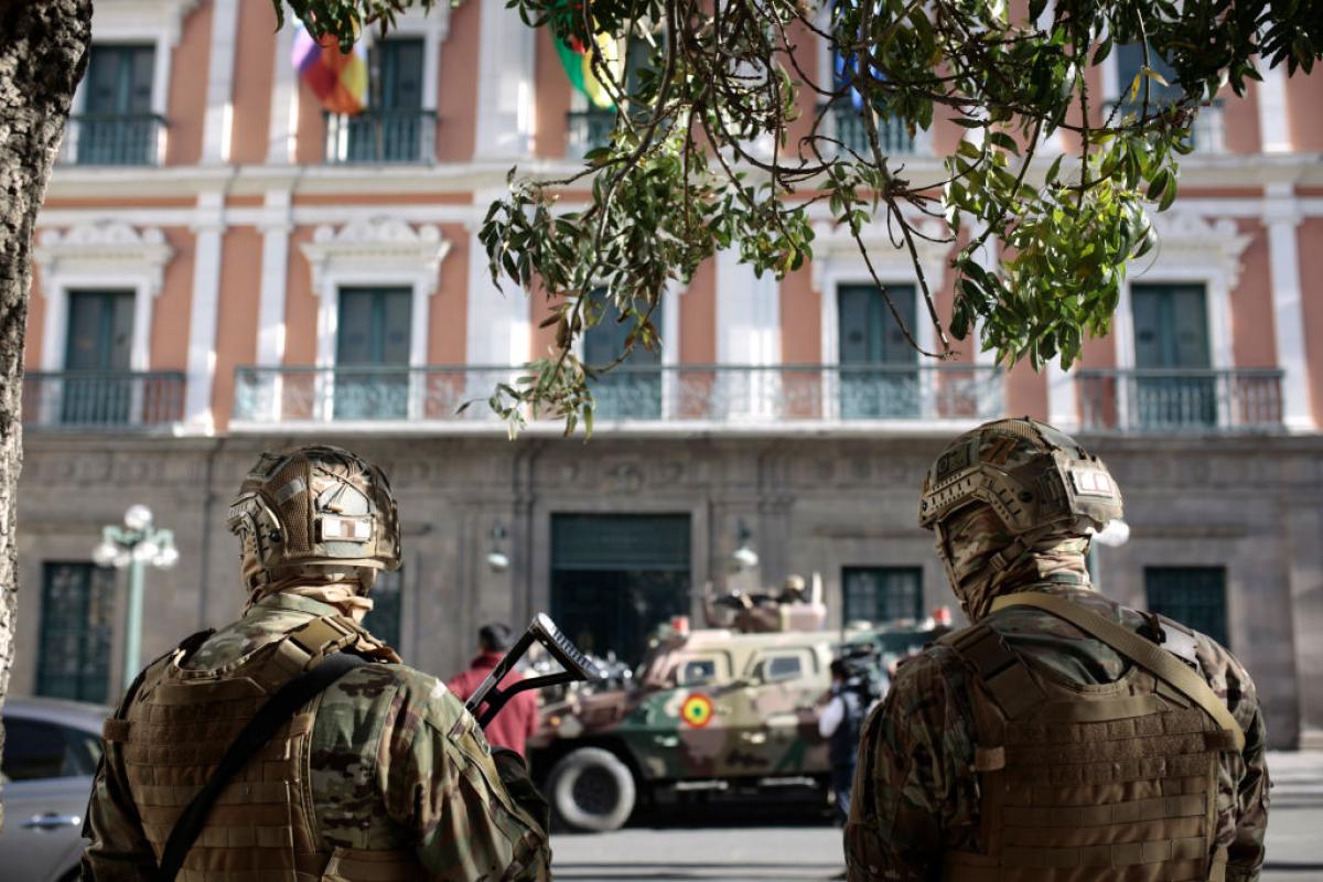 Parte del Ejército de Bolivia ha protagonizado un intento de golpe de Estado.