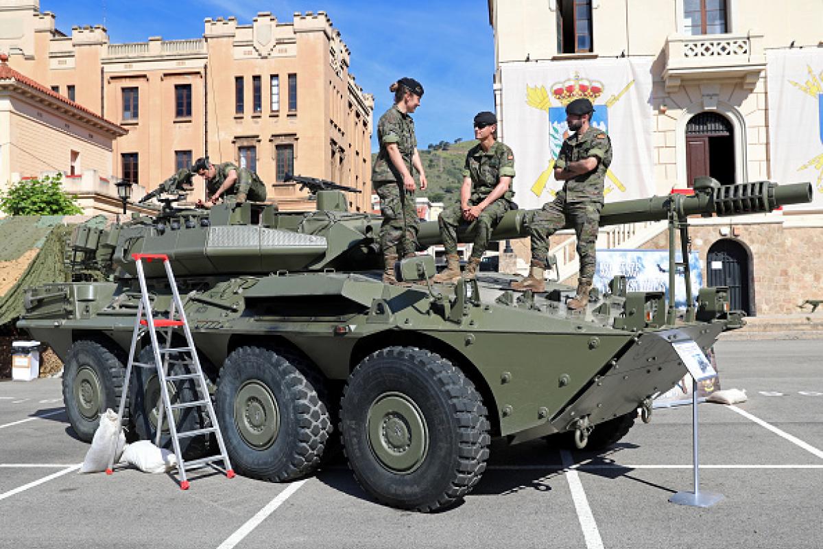 Imagen de archivo de un vehículo blindado VRCC (Cavalry Reconnaissance and Combat Vehicle) Centauro del Ejército español.