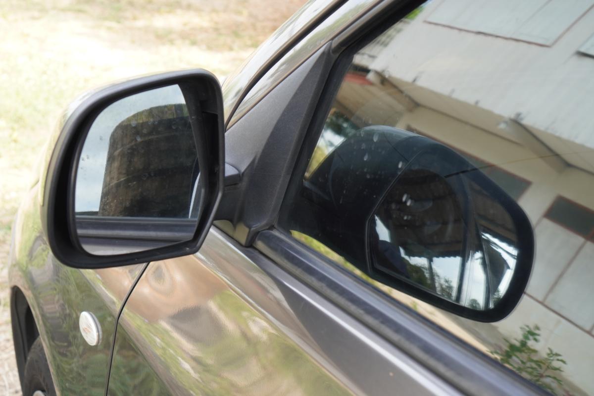 Retrovisor de un coche.