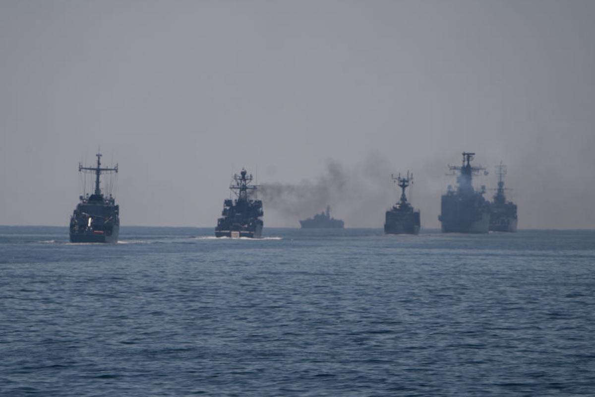 Buques de Bulgaria participan en un ejercicio militar celebrado en el mar Negro en 2022.