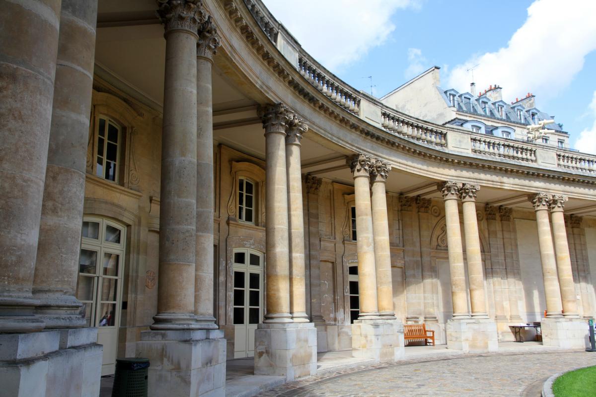 El edificio que alberga el Musée des Archives Nationales.