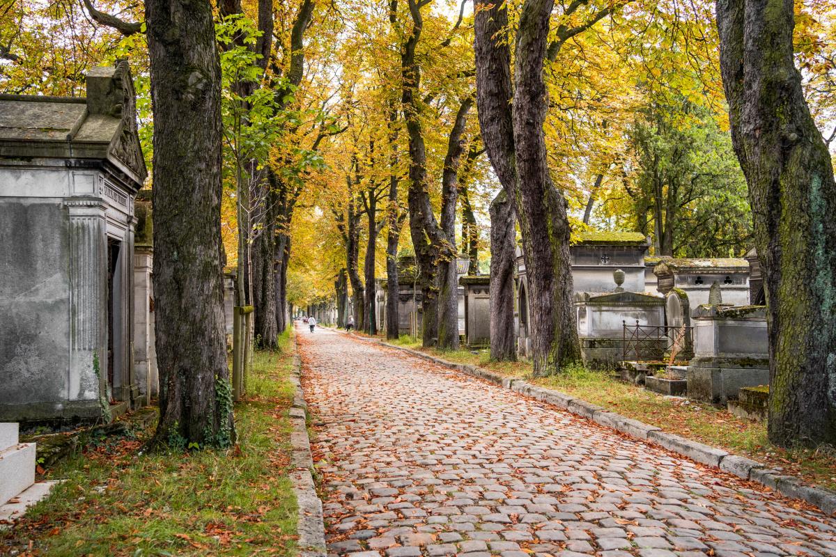 Un paseo del cementerio de Pere Lachaise.