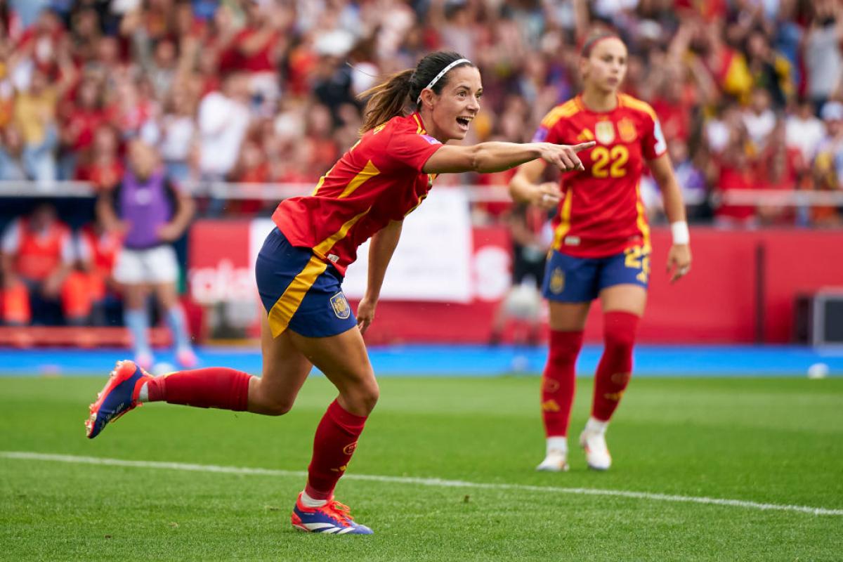 Aitana Bonmatí celebra su gol a Japón