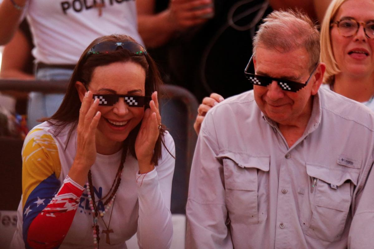 Los líderes de la oposición Edmundo González y María Corina Machado, en el cierre de su campaña.