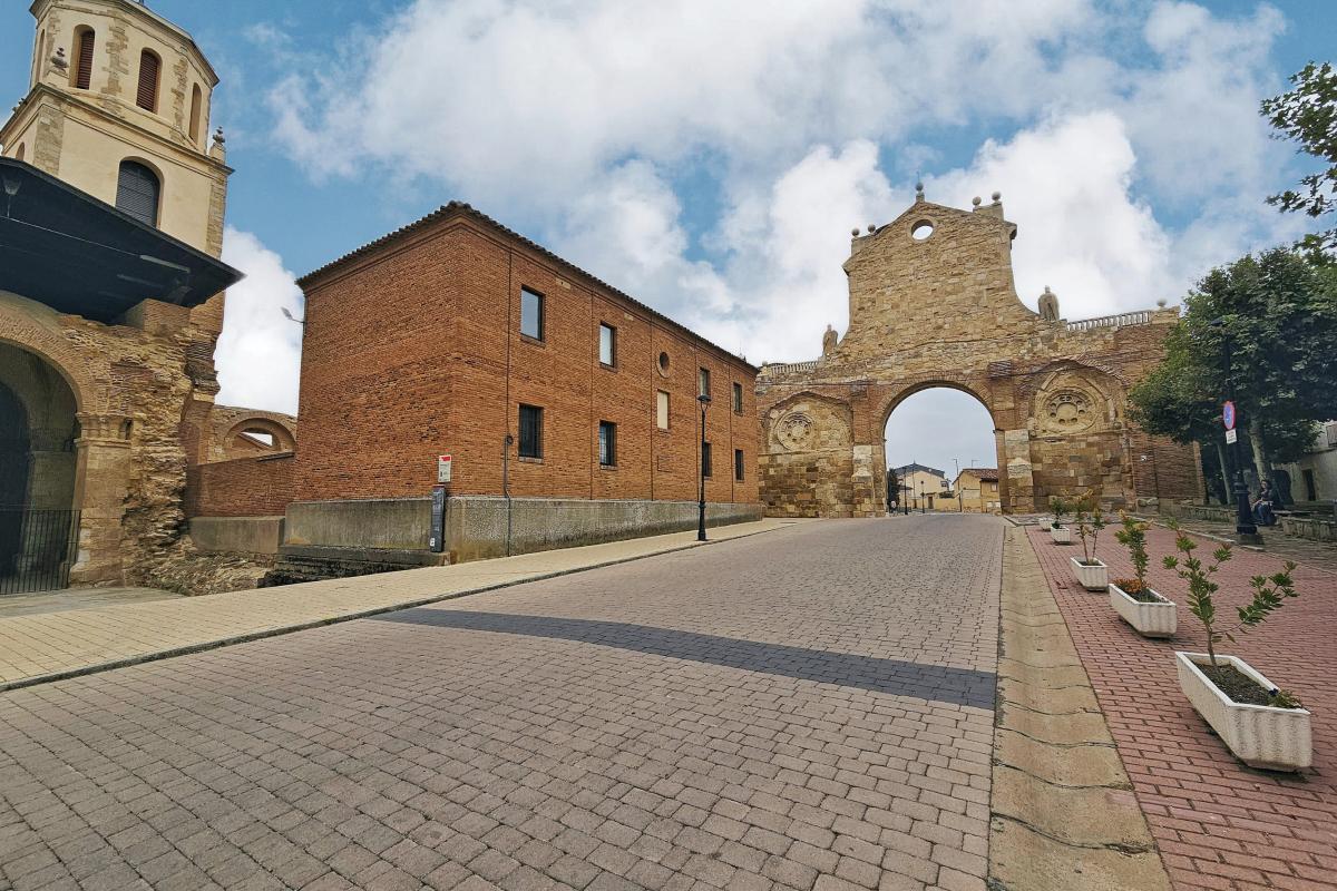 Sahagún (León), donde se ha vendido el primer premio de la Lotería Nacional de hoy sábado 27 de julio.
