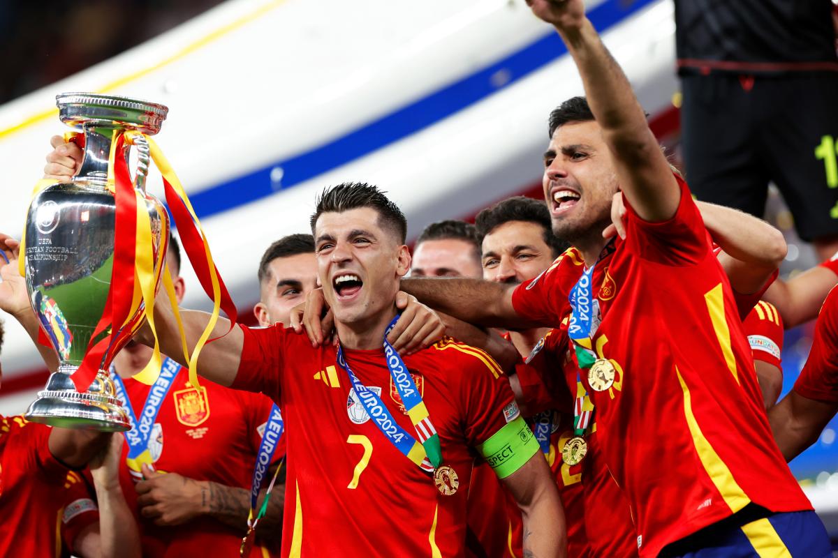 Morata y Rodri celebrando la Eurocopa.