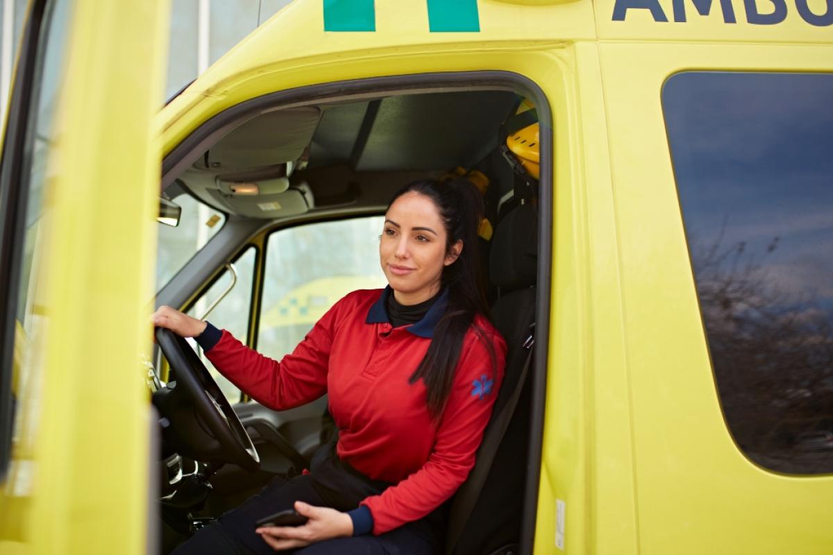 Conductora de ambulancia en España