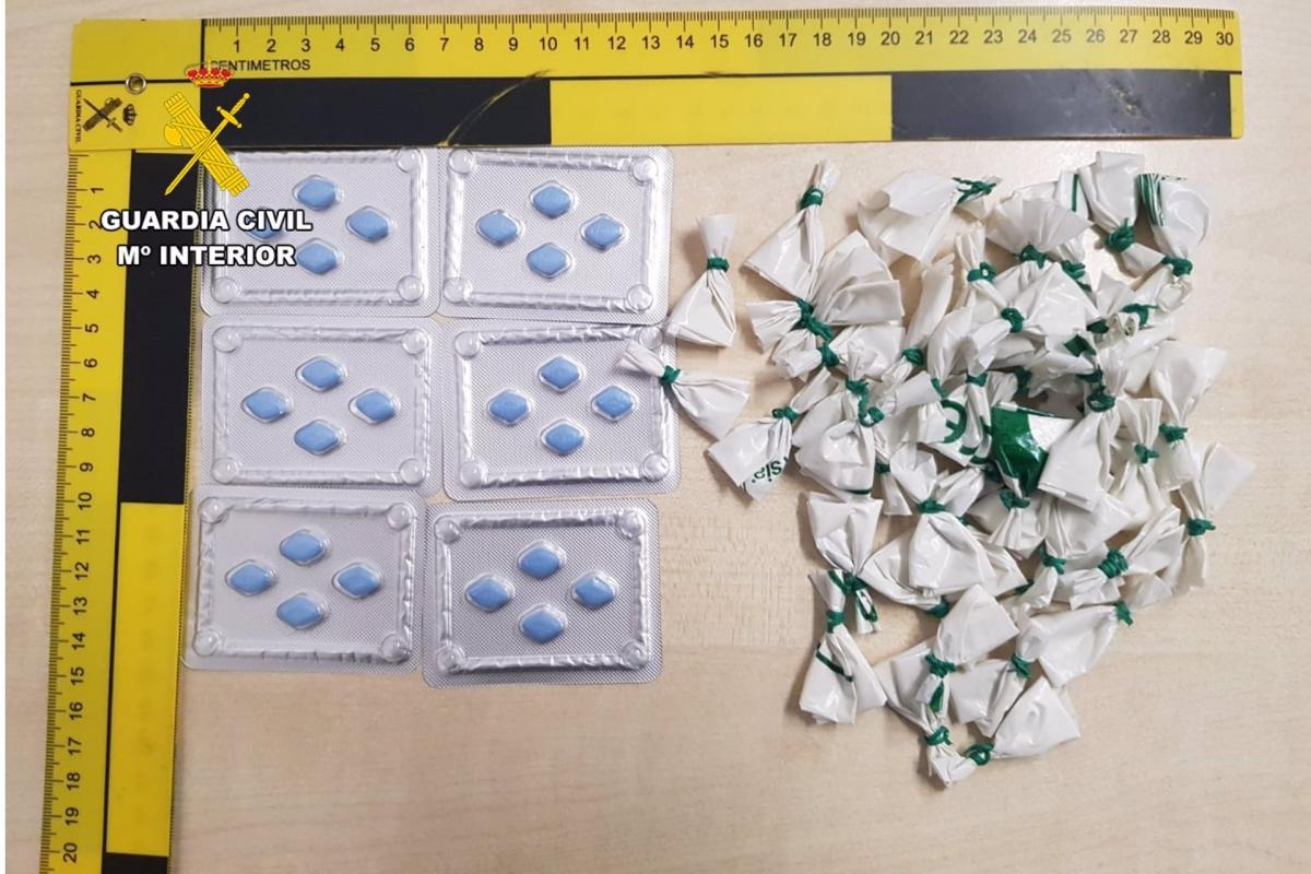 El material aprehendido durante el registro.