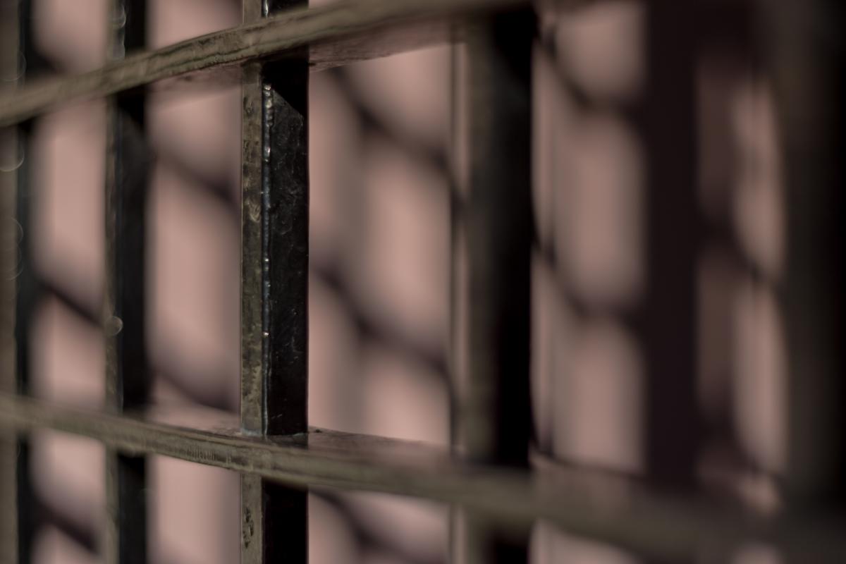 Imagen de archivo de barrotes de una celda.