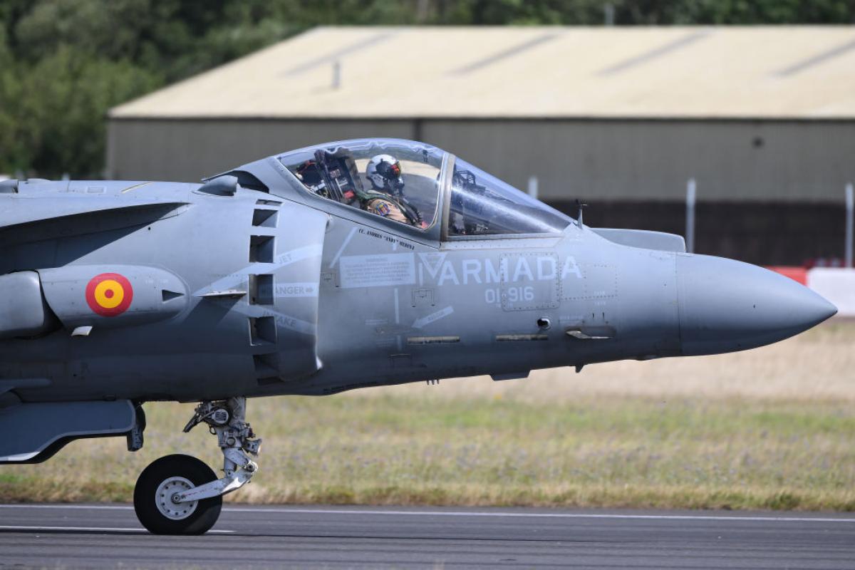 Un caza Harrier de la Armada Española.