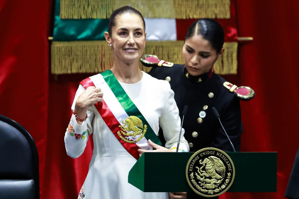 Claudia Sheinbaum, ya investida presidenta de México