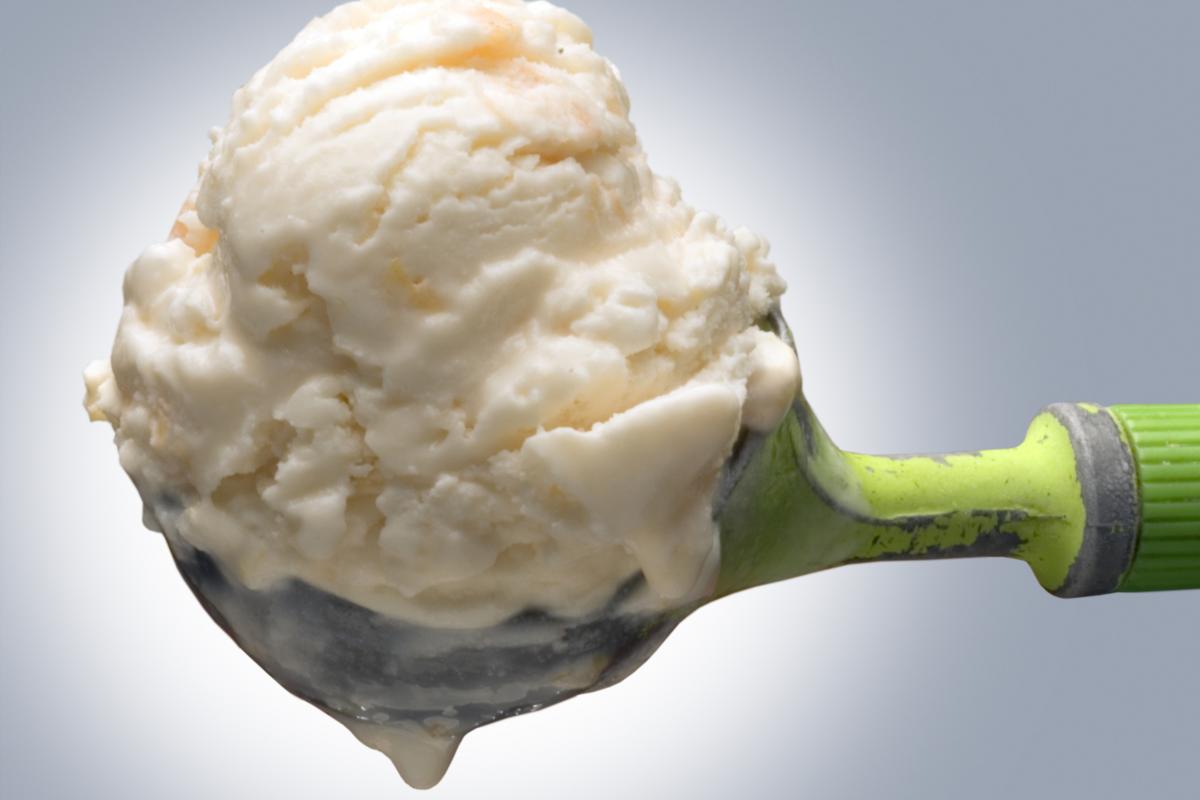 Foto de archivo de un helado de vainilla.