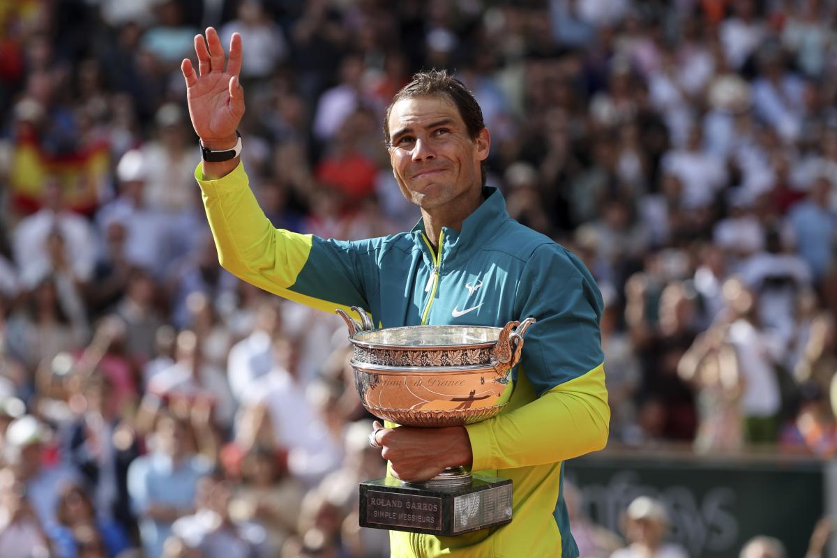 Rafa Nadal celebrando su último Roland Garros, en 2022.