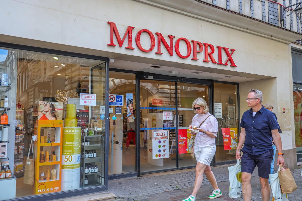 Un supermercado Monoprix en Burdeos, Francia.