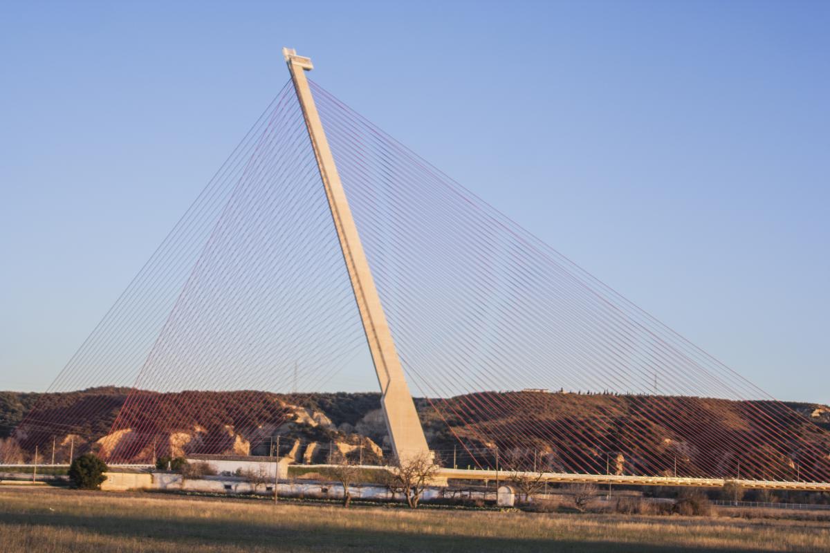 Vista del puente Castilla-La Mancha en Talavera de la Reina, en Toledo.