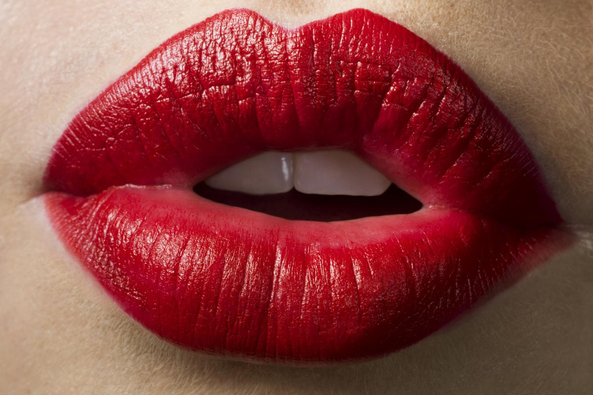 Pintalabios rojo.