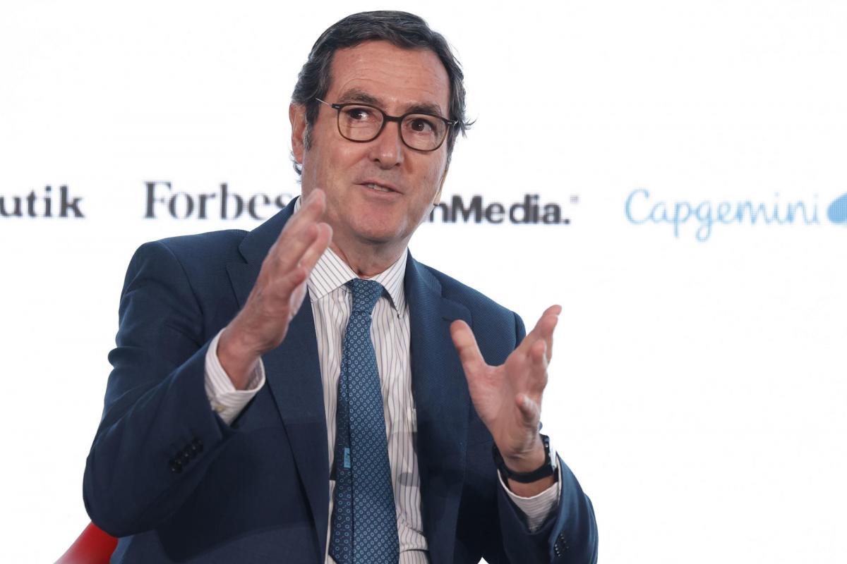 El presidente de la CEOE, Antonio Garamendi durante su intervención en el  Foro Forbes Summit Reinventing Spain.