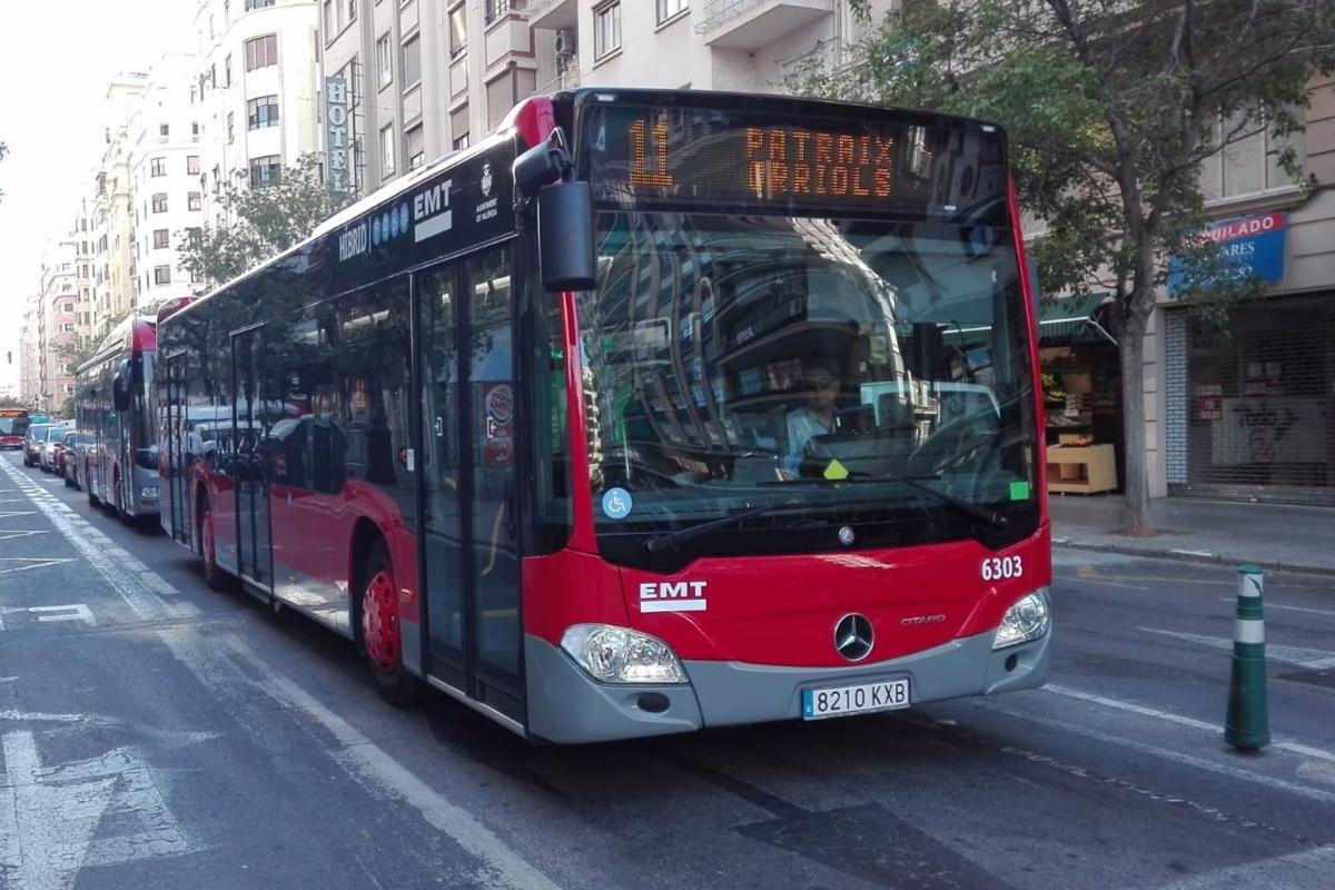 Autobuses de la línea 11 de EMT Valencia