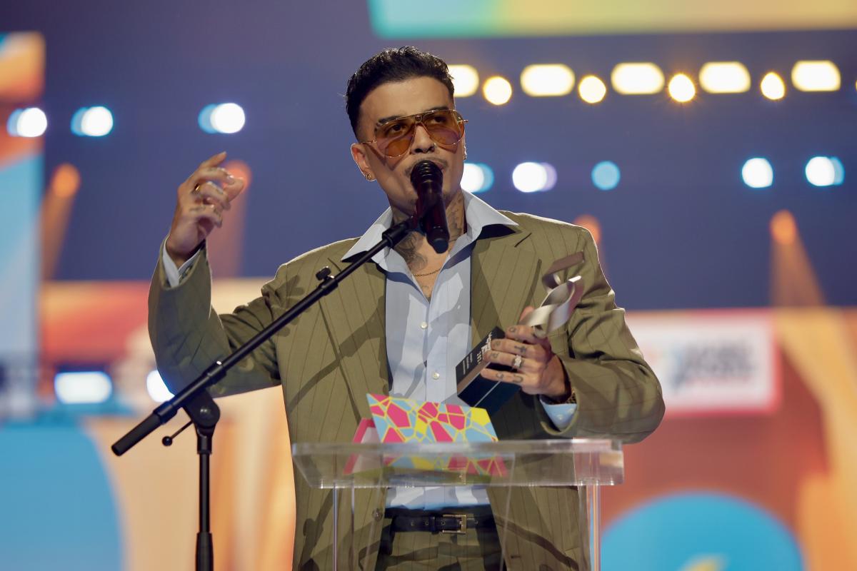 Rauw Alejandro fue uno de los triunfadores de Los40 Music Awards con tres galardones.