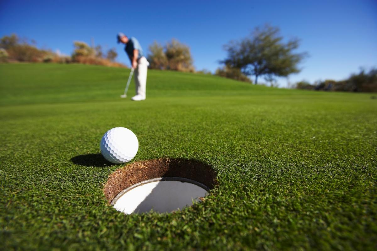 Una empresa, condenada por contratar a un detective para seguir a un trabajador de baja.