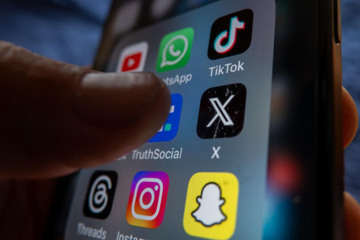 La app de X (antes Twitter) en un smartphone.