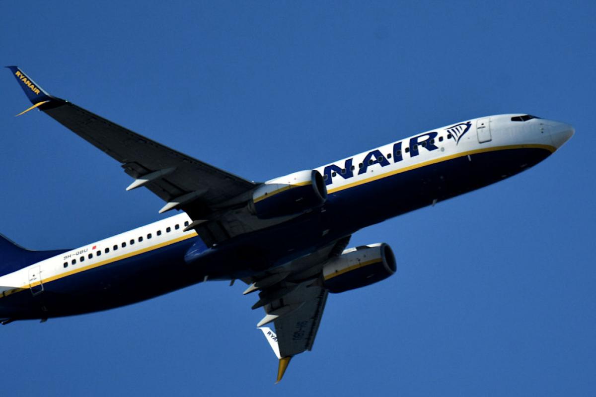 Un avión de la flota de Ryanair aterriza en el aeropuerto de Marsella.