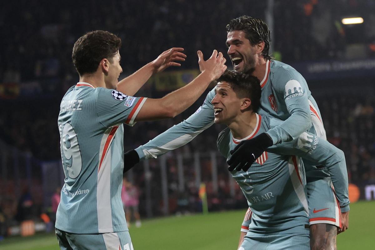 Los jugadores del Atlético de Madrid celebran uno de los goles de Julián Álvarez ante el Sparta de Praga