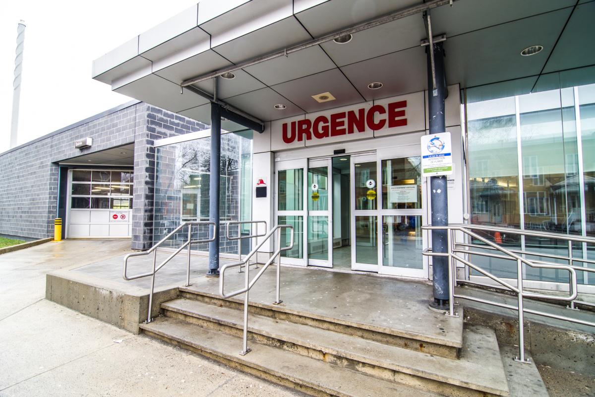 Entrada de Urgencias de un hospital francés.
