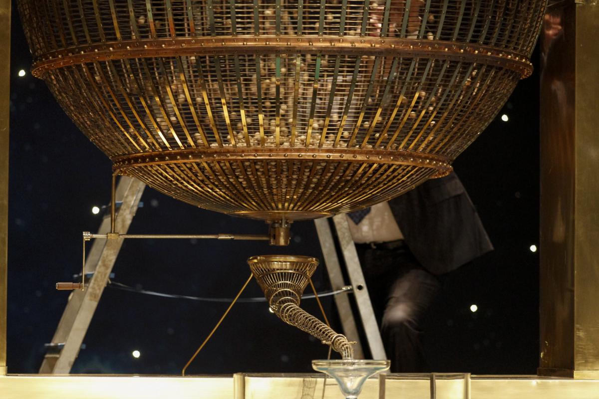 Imagen de archivo de un bombo de la Lotería de Navidad.