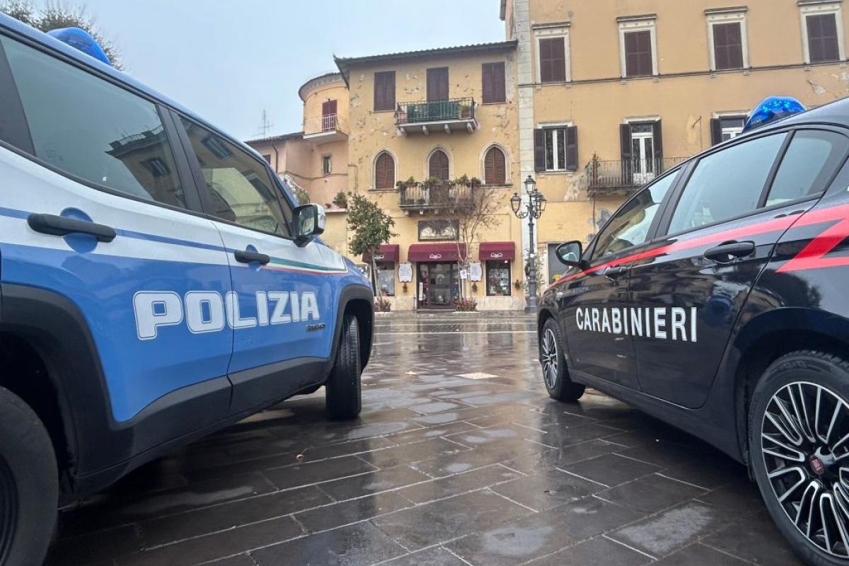 Imagen de archivo de coches policiales en Italia.