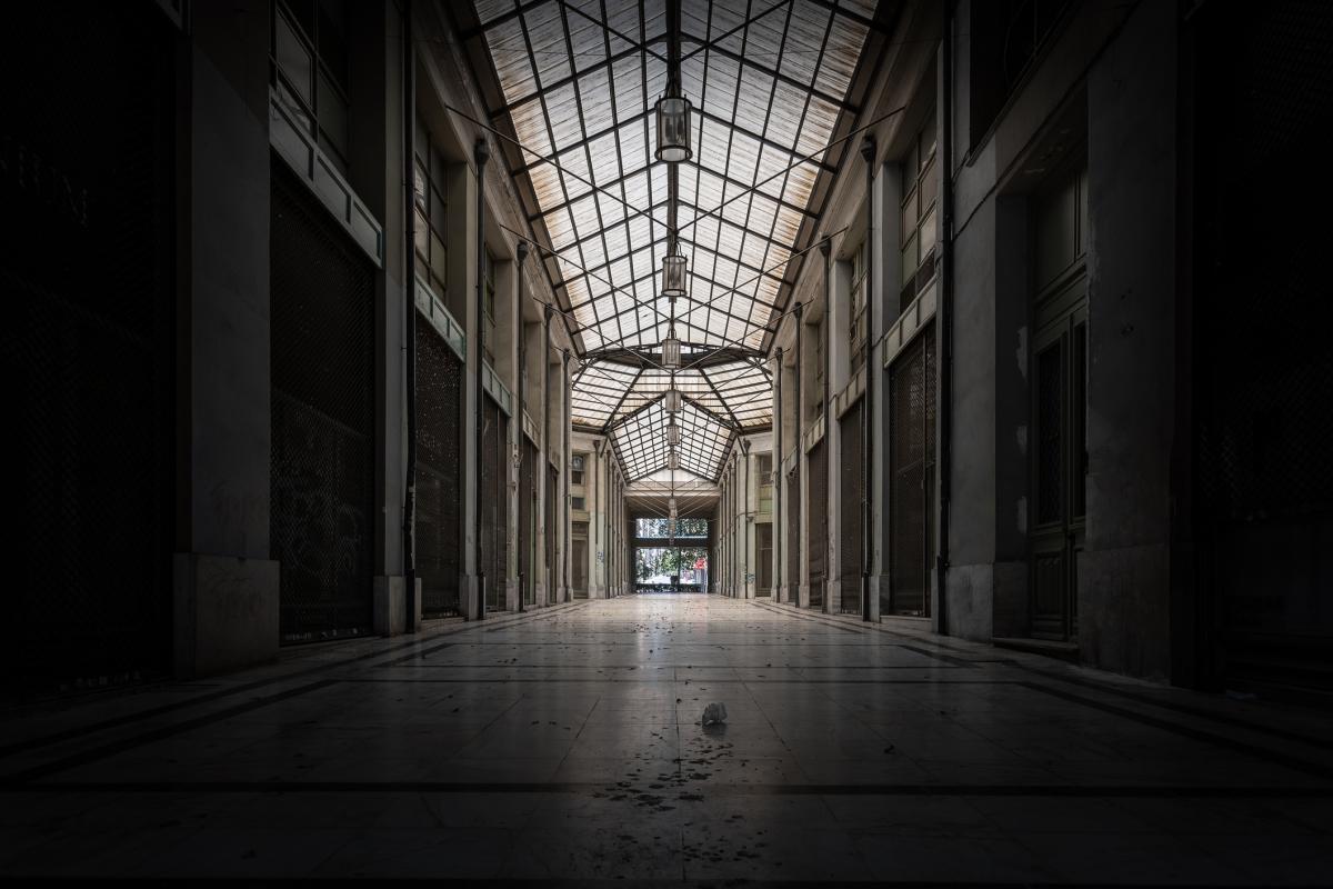Imagen de archivo de un centro comercial abandonado.
