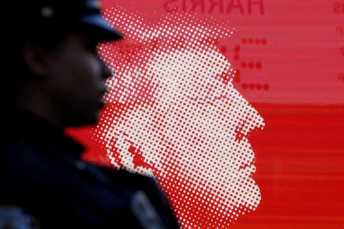 Imagen de un cartel de Donald Trump durante la campaña electoral.