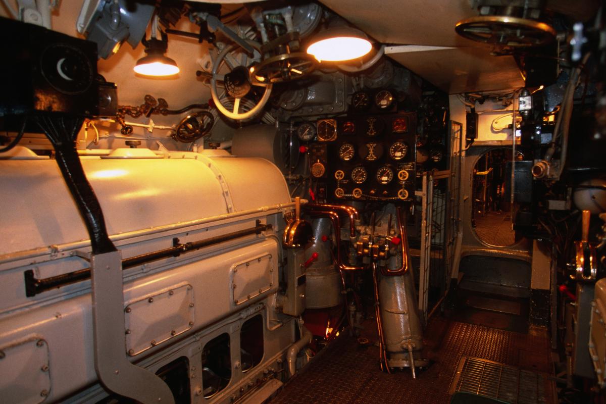 Foto de archivo del interior de un submarino.