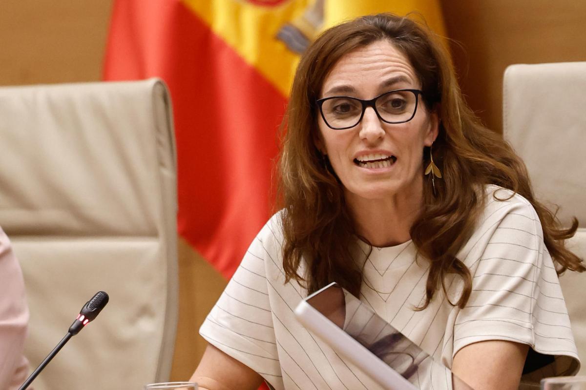 La ministra de Sanidad, Mónica García, en la Comisión de Sanidad del Congreso de este miércoles.