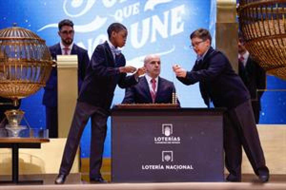 El primer premio repartido, a los cinco minutos