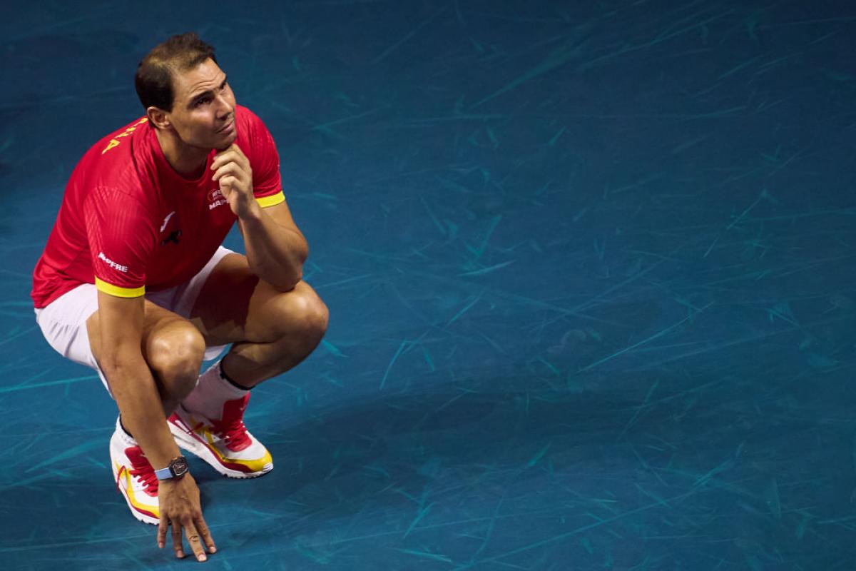 Rafa Nadal, pensativo y emocionado en el homenaje por su retirada