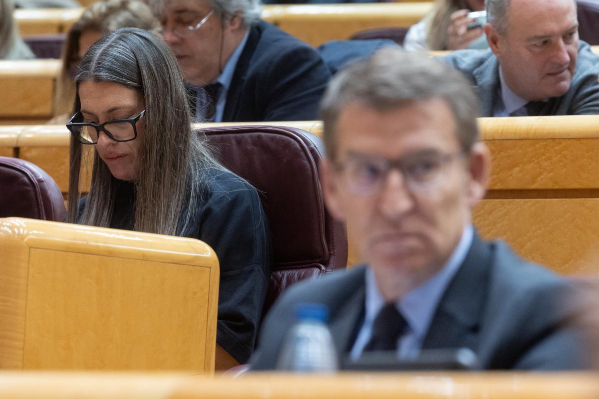 Foto de archivo de la portavoz de Junts, Miriam Nogueras, y el líder del PP, Alberto Núñez Feijóo.