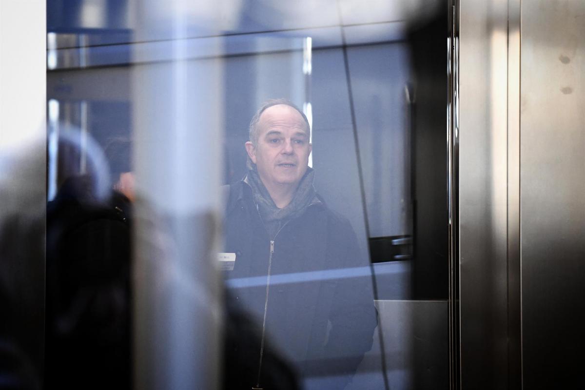 El secretario general de Junts per Catalunya, Jordi Turull, a su llegada a una reunión con el secretario de Organización del PSOE, Santos Cerdán, en el Congreso de los Diputados, a 17 de enero de 2024, en Madrid